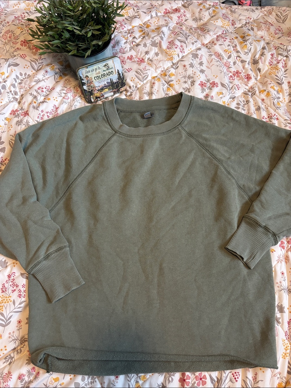 2-$30 or 1-$20 Aerie Raw Cut City Sweatshirt
